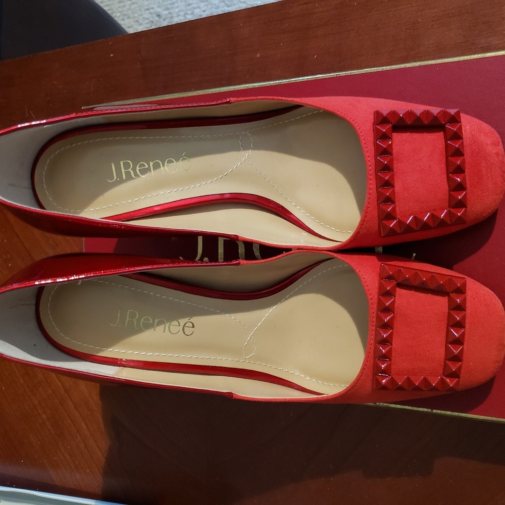 Red J. Renee' Pump